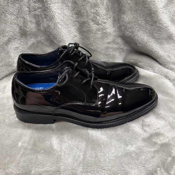Nunn Bush Preppy Black Patent Leather Oxfords - Picture 4 of 9